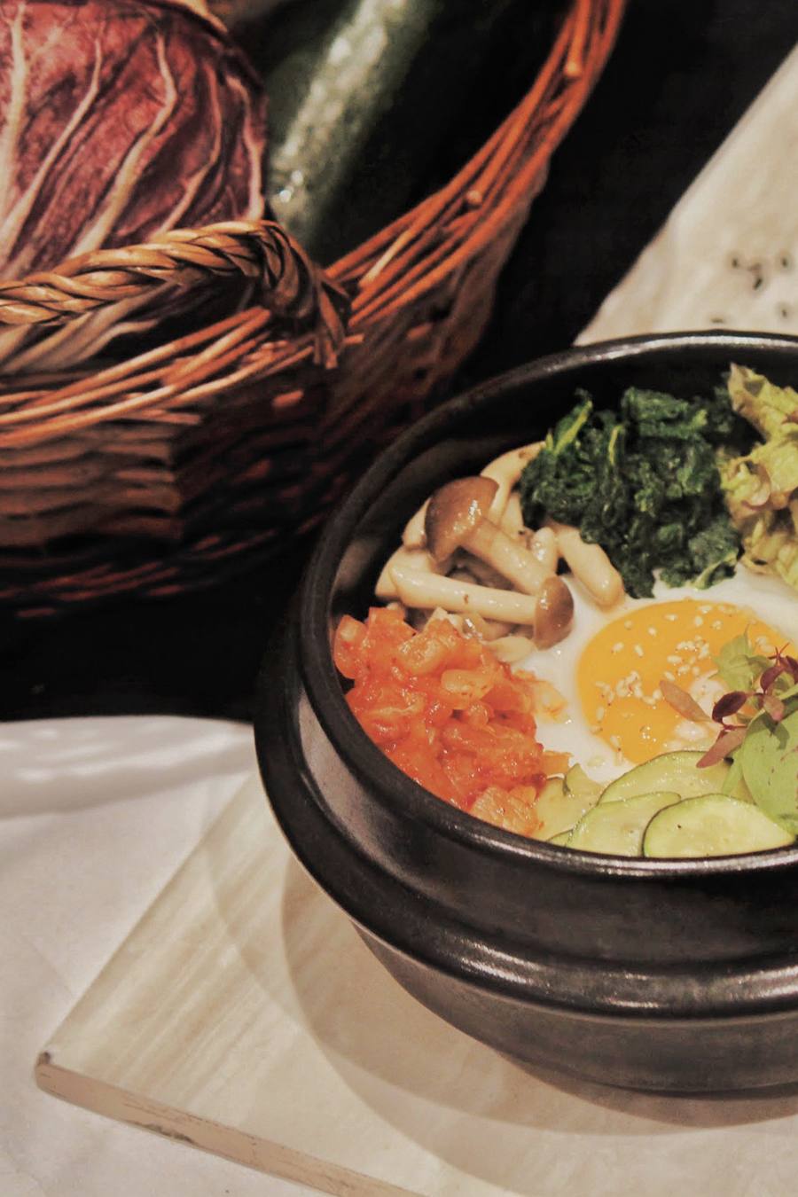 돌솥비빔밥